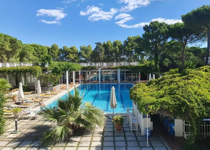 Hotel Gri-Mar Llanca photo