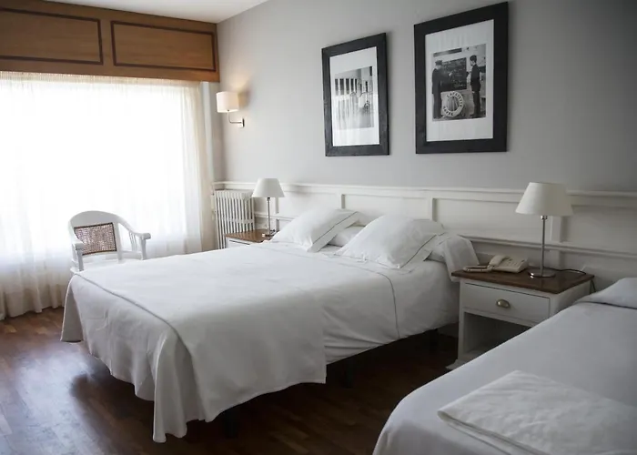 Hotel Vostra Llar Palamos photo