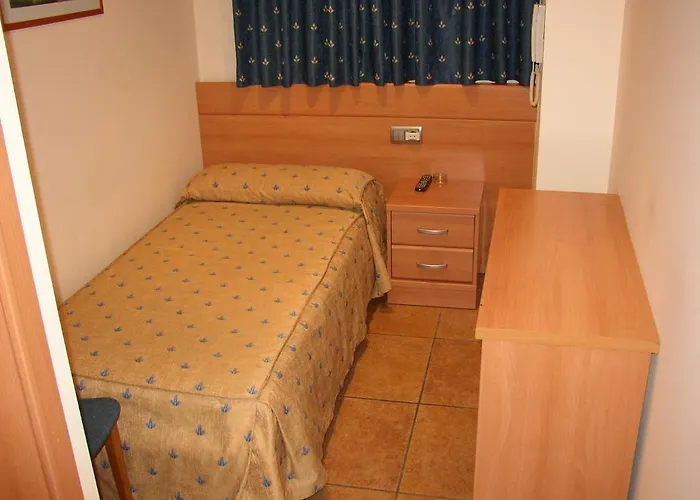 Pensio Sant Antoni Hotel Palau d'Anglesola photo