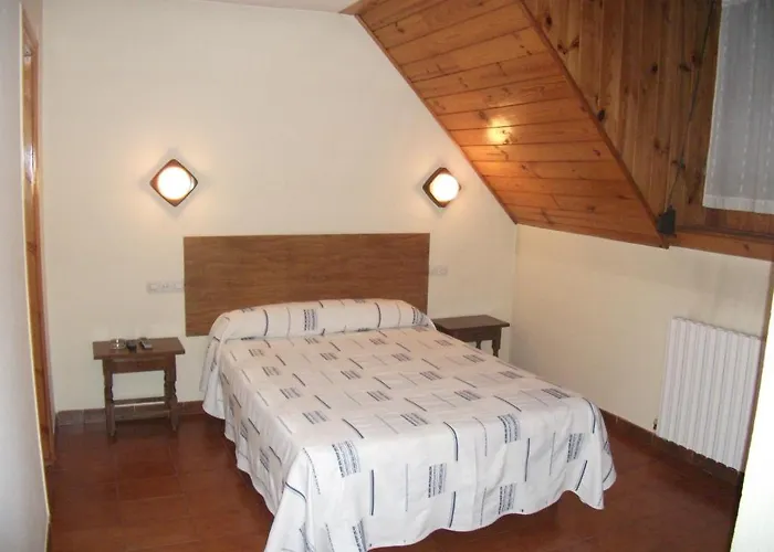 Hotel Castieru Escunhau photo