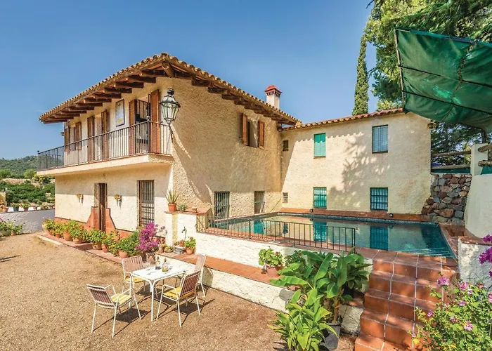 Four-Bedroom Holiday Home In L'Aleixar foto