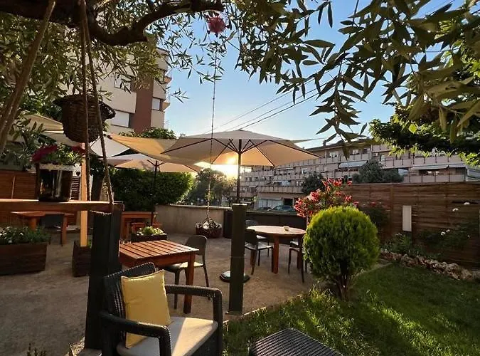 Hostal Crisami Solsona photo