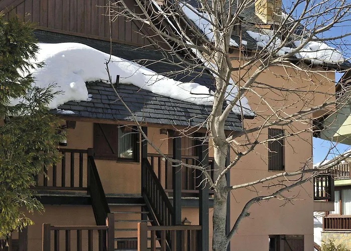 Apartamentos Blanheu Baqueira Beret photo