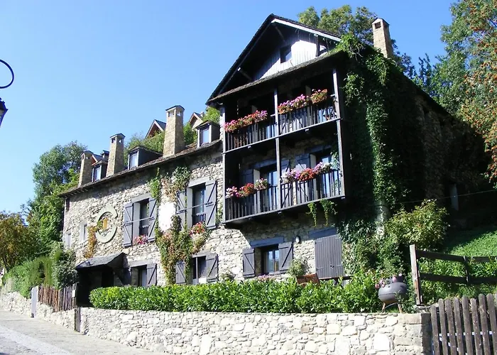 Hotel Santa Maria Taull photo