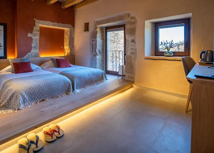 Hotel Japones Puigpinos Lladurs photo