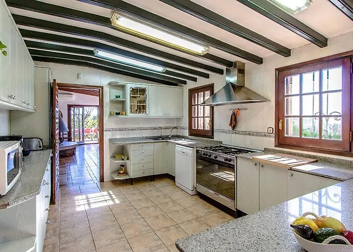 Catalunya Casas Nature And Tranquility For 24 Pax - 30Km To Beach Sant Pere de Vilamajorの写真