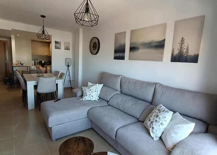 Superbe Appartement Avec Place De Parking 레스 카세스 달카나르 사진