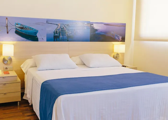 Hotel L'Algadir Del Delta El Poblenou del Delta photo