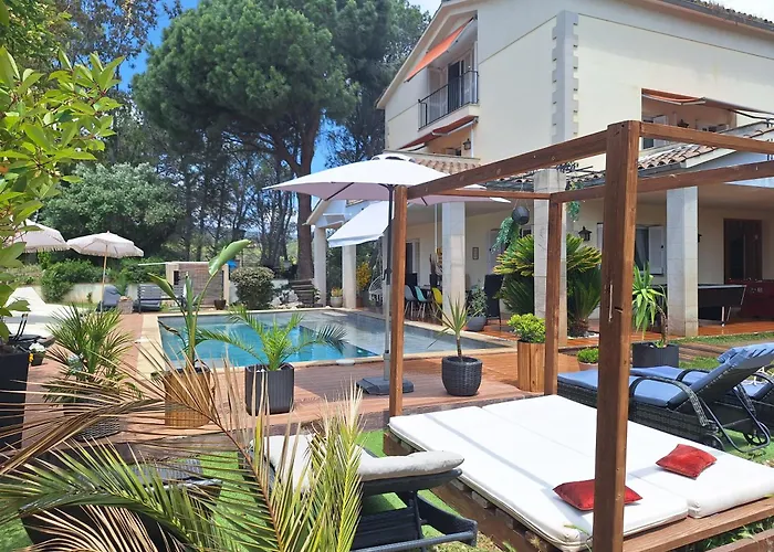 Les Canyes Cottage, Private Villa Resort Piera photo