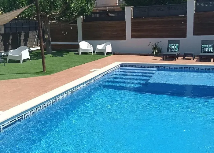 Photo de Morera Blanca Piscina, Barbacoa, Chill-Out San Mateu de Bages