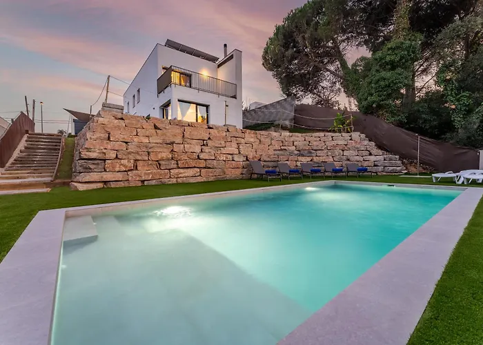 Фото Вилла Piscina & Bbq Cerca Costa Brava Тордера