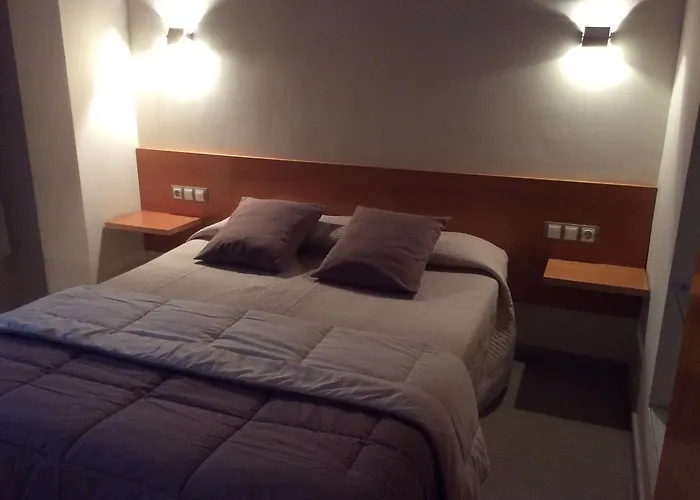 Hotel Viaurelia Montblanc photo