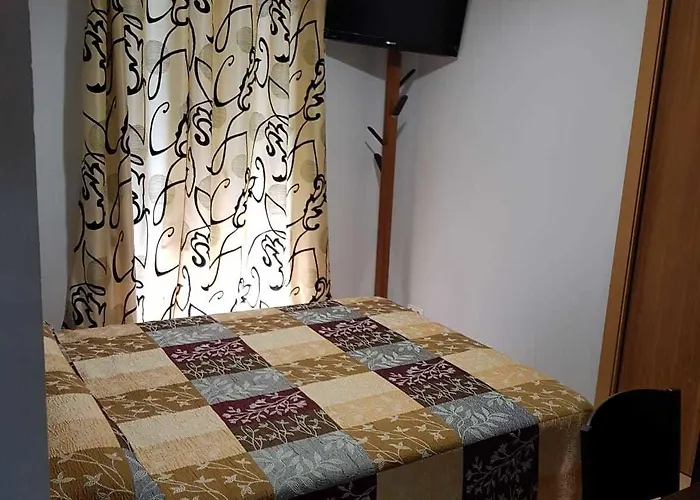 Фото Hotel Mas Subirats Mora la Nueva