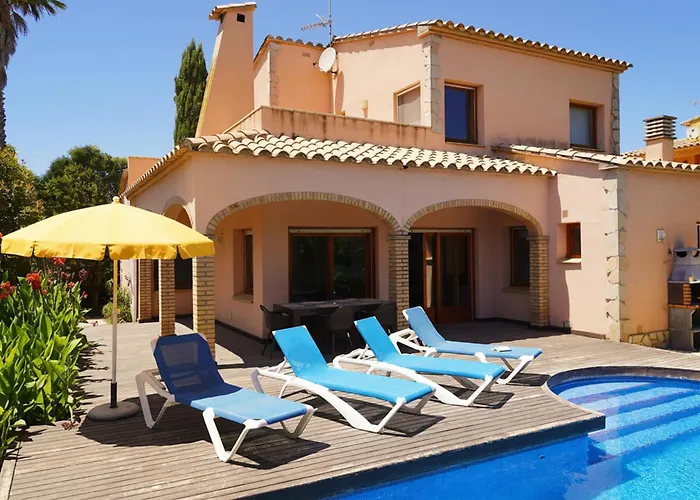 Superb Villa Near Sandy Beach Sant Pere Pescador, Amfora 64 photo
