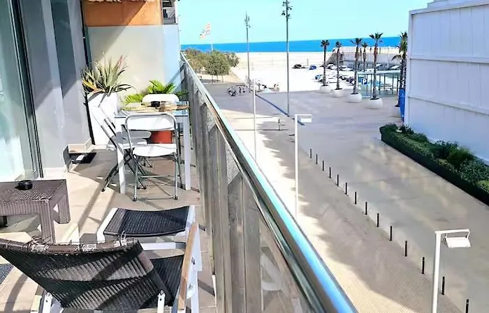 Ideal For Families On The Beach In Barcelona With A Pool Badalona foto