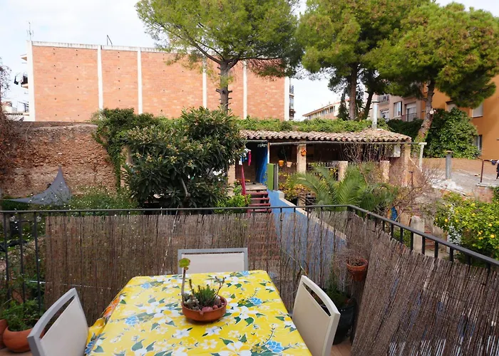 Alojamiento Con Encanto En Planta Superior Ideal Para Trabajo Y Escapadas Familiares En Montserrat Esparreguera Foto