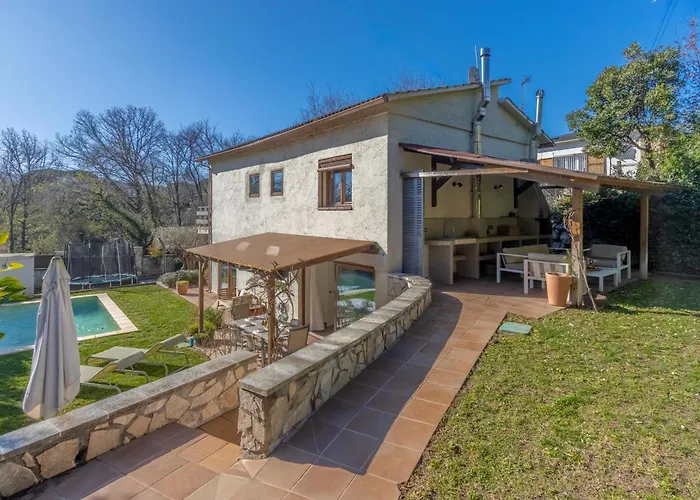 foto di Ideal Familias, Piscina, Barbacoa Y Relax La Batlloria