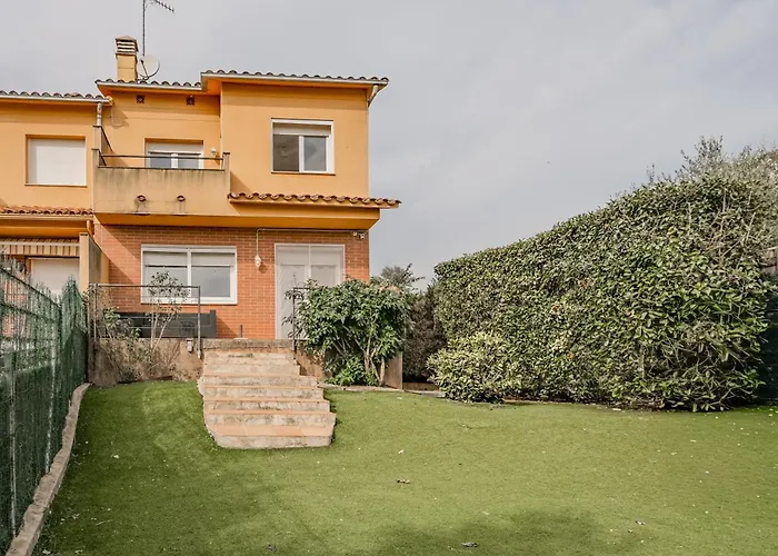 صورة Casa Con Jardin En Besalu, Ideal Para Familias