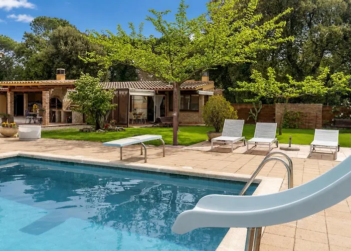 foto di Villa Casa Rustica con piscina en Girona Fornells de la Selva