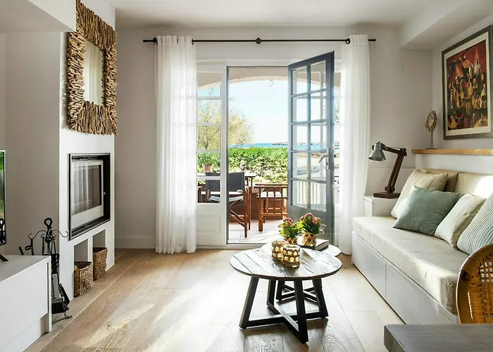 صورة Private Garden And Mediterranean Sea In Llanca إل بويرتو