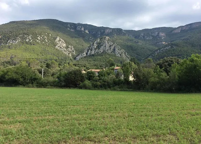 La Casanova De Beuda Villa photo