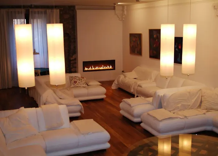 El Castell De La Pobla De Lillet (Adults Only) Villa photo