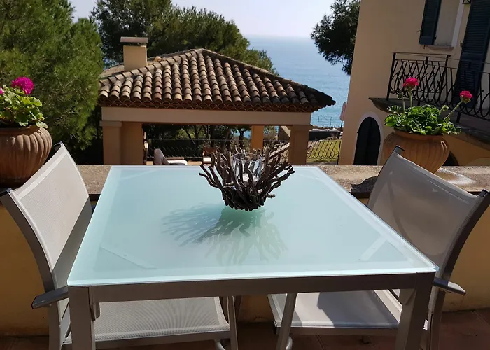 Guest House Of Villa Tamarit photo